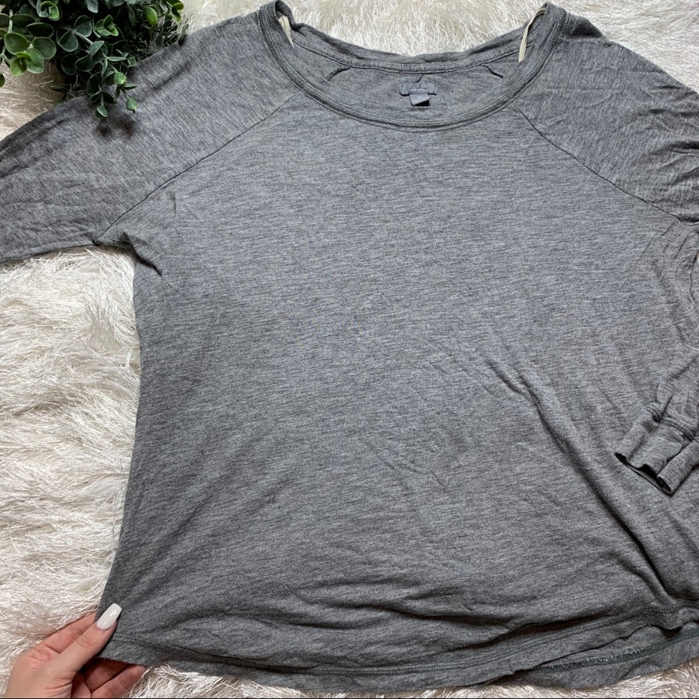 Aerie gray long sleeve tee - Picture 3 of 4